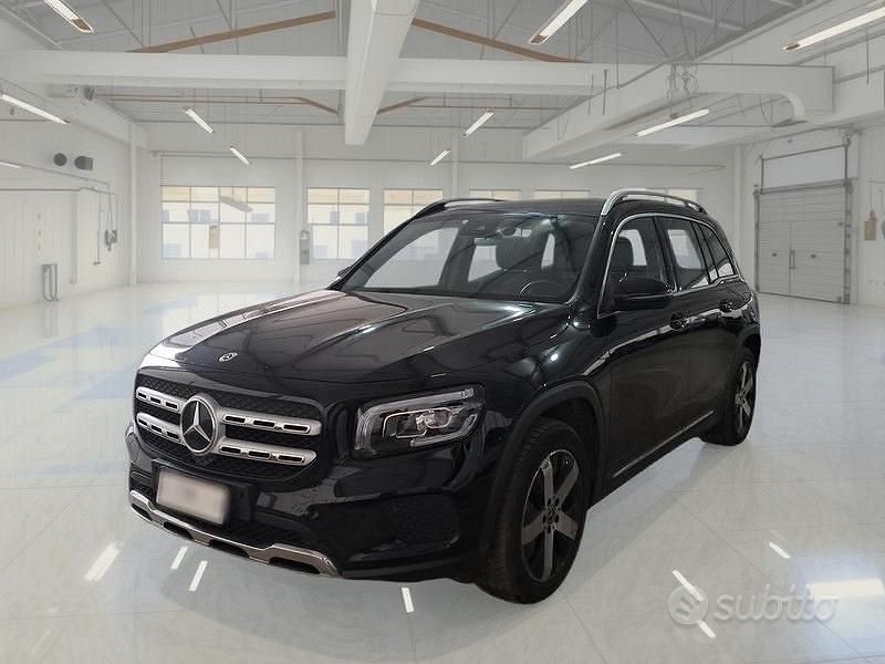 Usata Mercedes GLB180 115 CV (84 kW) 2021 Nero SUV