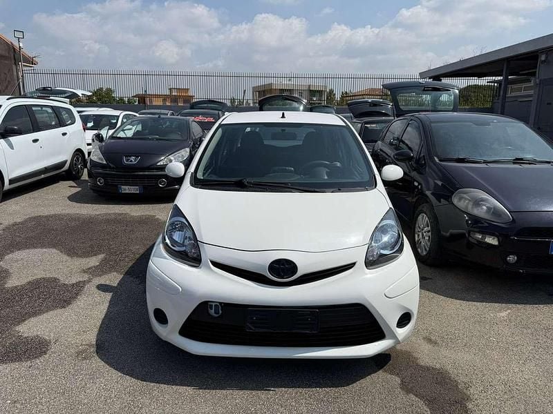 Other Usata 2012 Toyota Aygo Connect Style Due volumi | 4400 € (Ottimo prezzo) - Immagine 1/4