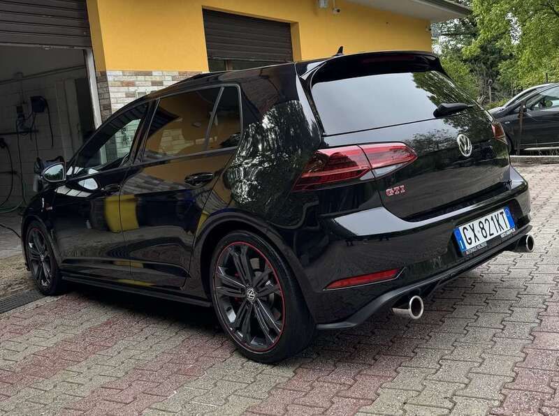 Usata VW Golf VII GTI 245 CV (180 kW) 2019 Berlina