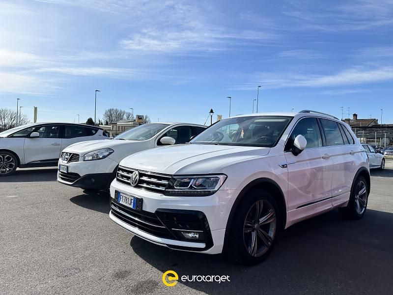 Usata VW Tiguan Sport 131 CV (96 kW) 2019 Bianco pastello SUV