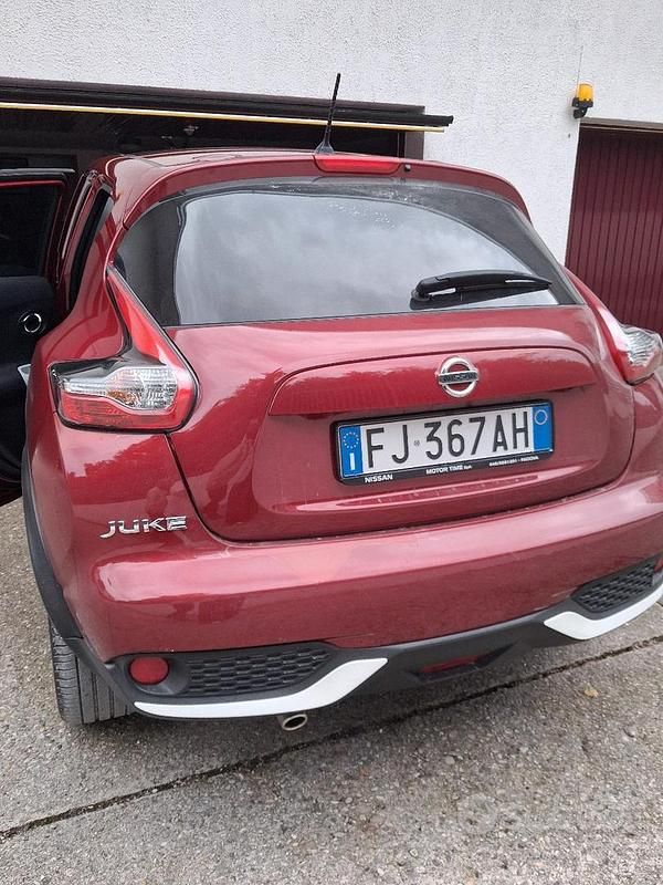Usata Nissan Juke 117 CV (86 kW) 2017 Rosso SUV