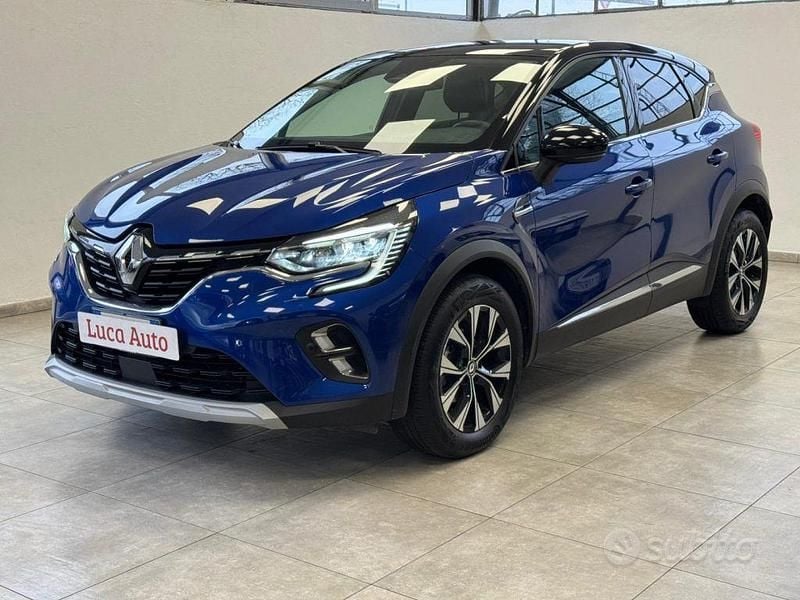 Usata Renault Captur 140 CV (102 kW) 2022 Blu SUV