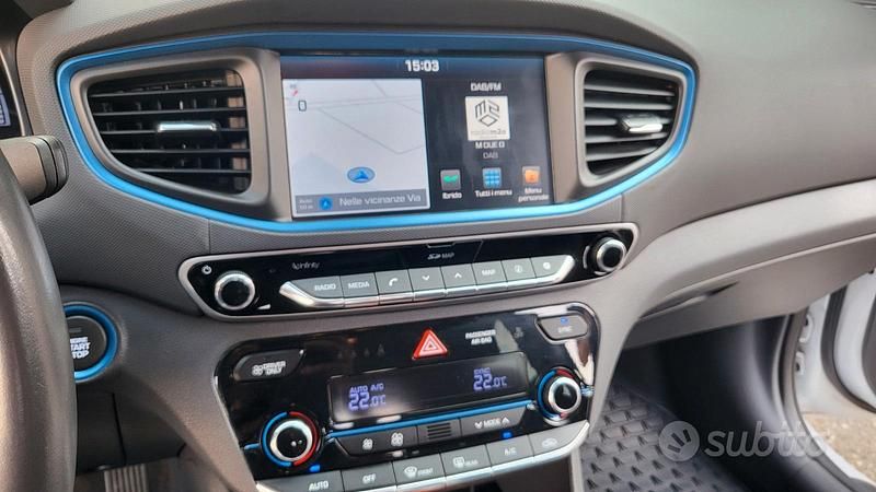 Usata Hyundai Ioniq Comfort 105 CV (77 kW) 2018 Bianco Utilitaria