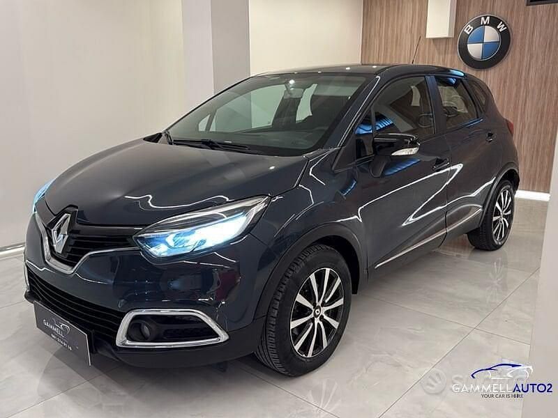 Usata Renault Captur 90 CV (66 kW) 2013 Grigio SUV