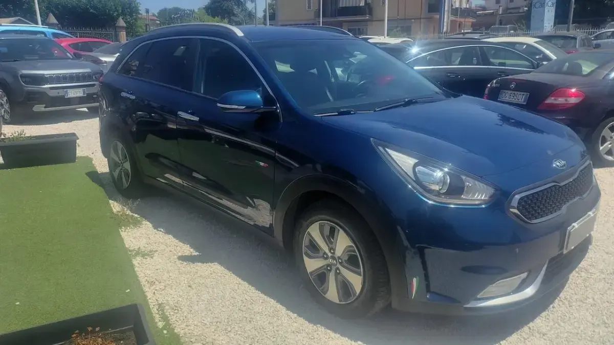 Usata Kia Niro Urban 105 CV (77 kW) 2020 Blu SUV