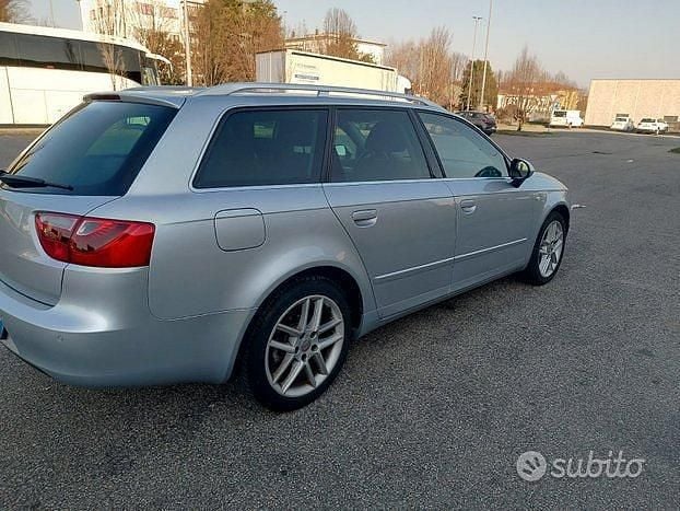 Usado Seat Exeo 142 CV (104 kW) 2011 Gris Familiar