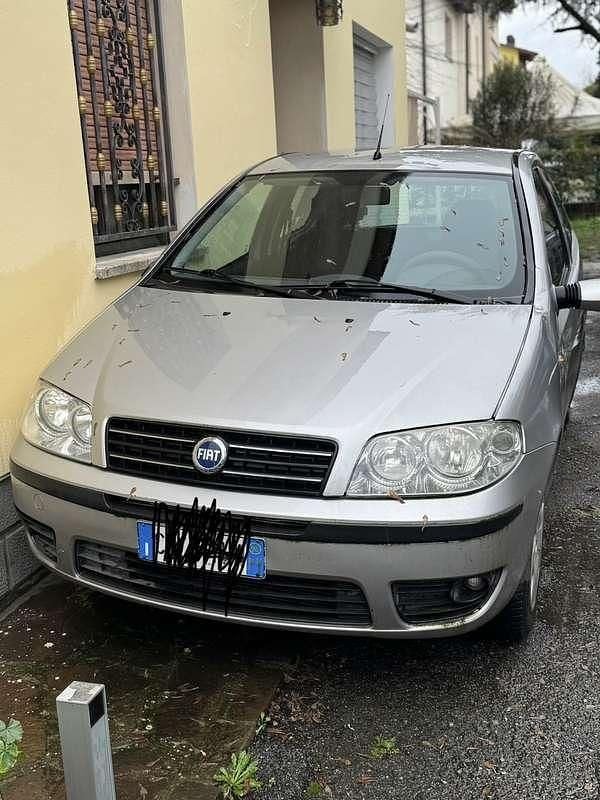 Usata Fiat Punto Active 60 CV (44 kW) 2006 Berlina