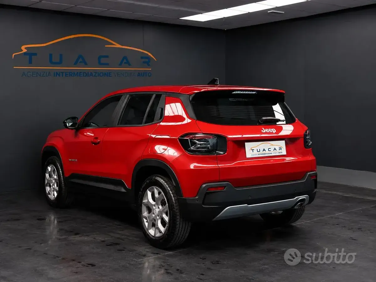 Usata Jeep Avenger Altitude 101 CV (74 kW) 2024 Rosso SUV