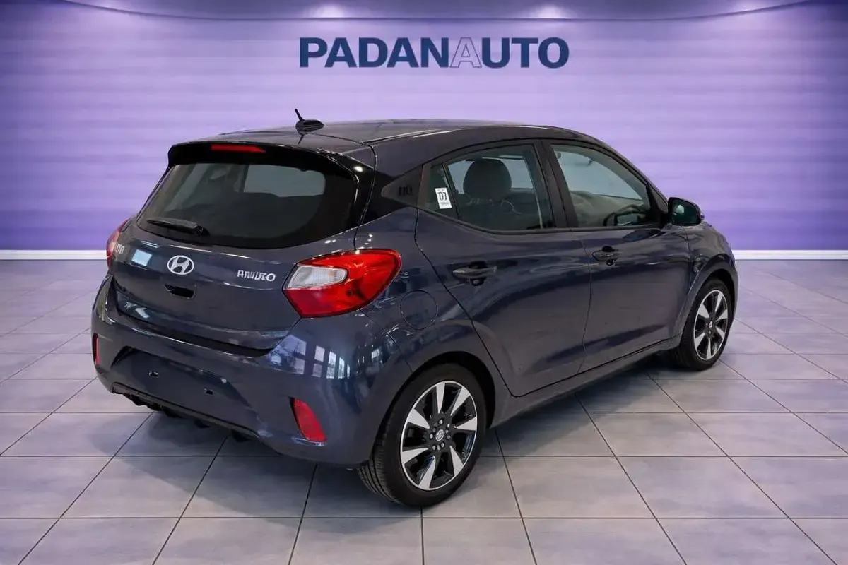 Nuova Hyundai i10 61 CV (44 kW) 2025 Grigio Utilitaria