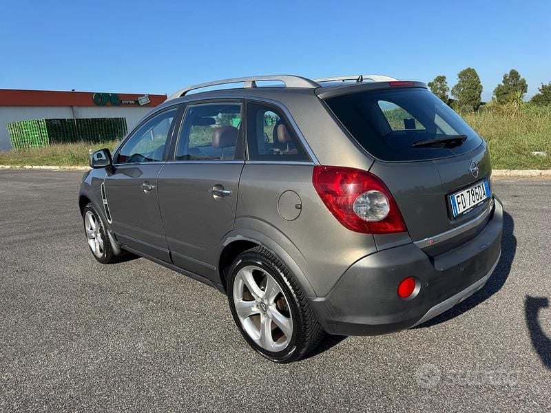 Usata Opel Antara Edition+ 150 CV (110 kW) 2009 Marrone SUV