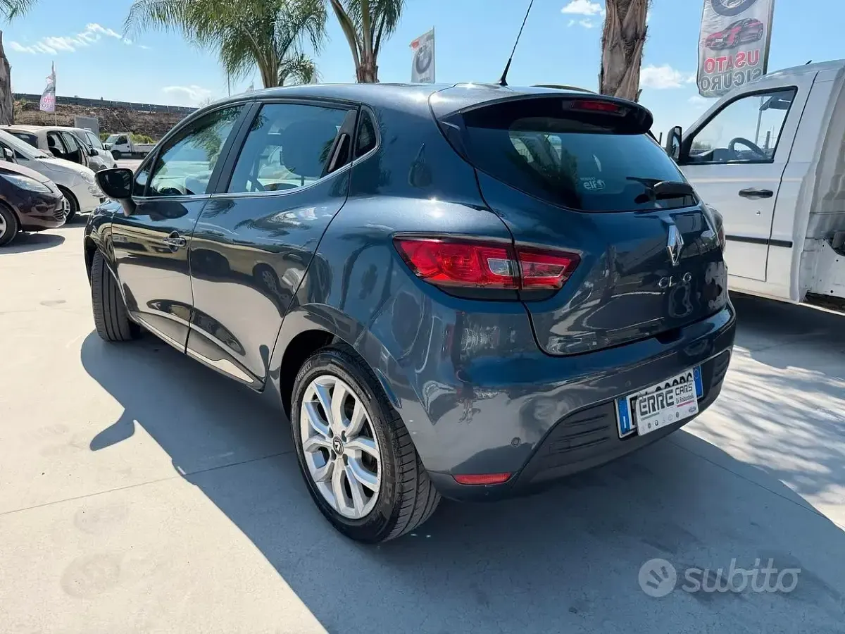 Usata Renault Clio IV 75 CV (55 kW) 2017 Grigio Berlina