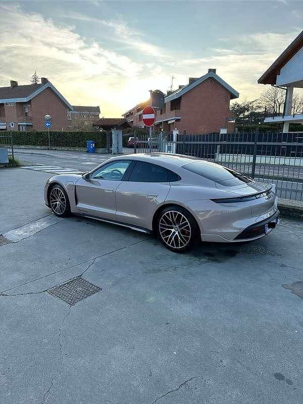Usata Porsche Taycan 4S 141 kW (193 CV) 2020 Berlina