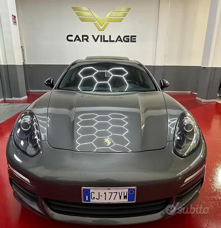 Usata Porsche Panamera Edition 300 CV (220 kW) 2016 Grigio Utilitaria