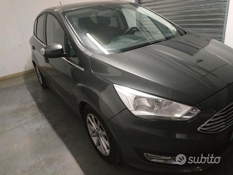Grigio Usata 2017 Ford C-MAX Titanium Monovolume | 12.800 € (Buon prezzo) - Immagine 1/4