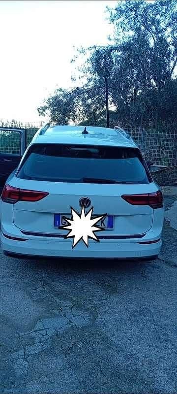 Usata VW Golf VIII Style 116 CV (85 kW) 2022 Bianco Station wagon