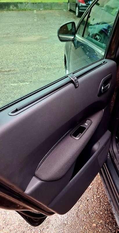 Usata Peugeot 5008 Access 120 CV (88 kW) 2016 Monovolume