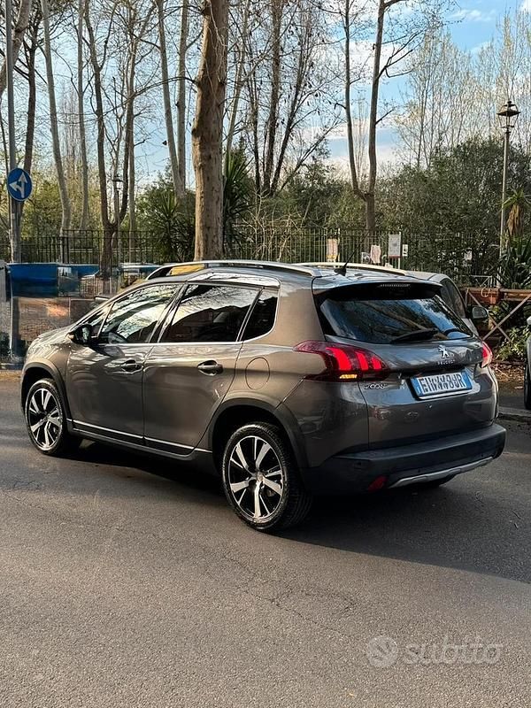 Usata Peugeot 2008 Allure 120 CV (88 kW) 2017 SUV