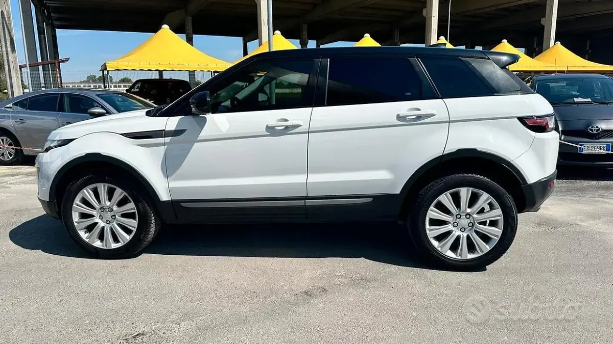 Usata Land Rover Range Rover evoque SE 150 CV (110 kW) 2017 Bianco Station wagon