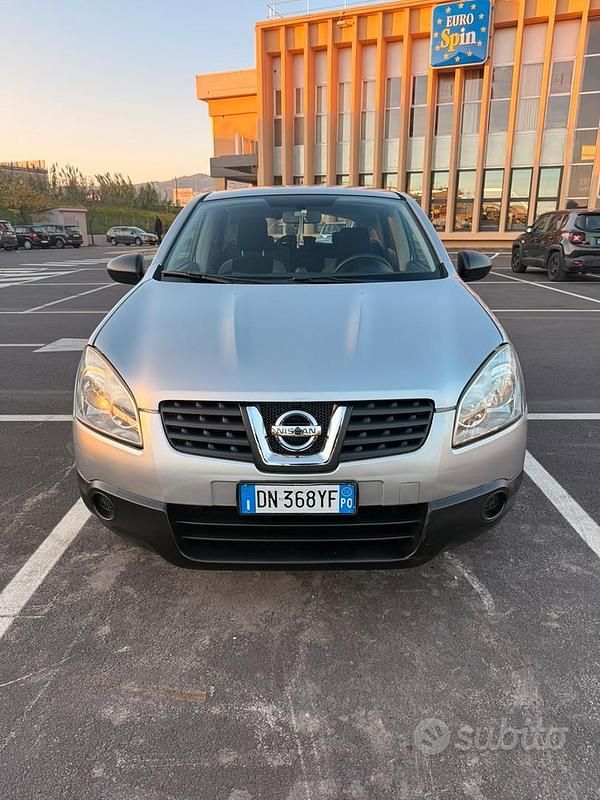 Usata Nissan Qashqai 106 CV (77 kW) 2008 Grigio SUV