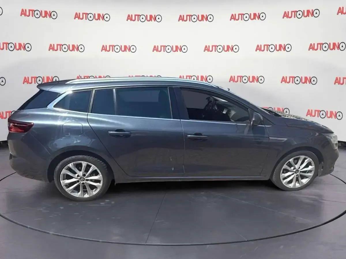 Usata Renault Mégane GrandTour Business 110 CV (80 kW) 2018 Grigio Station wagon