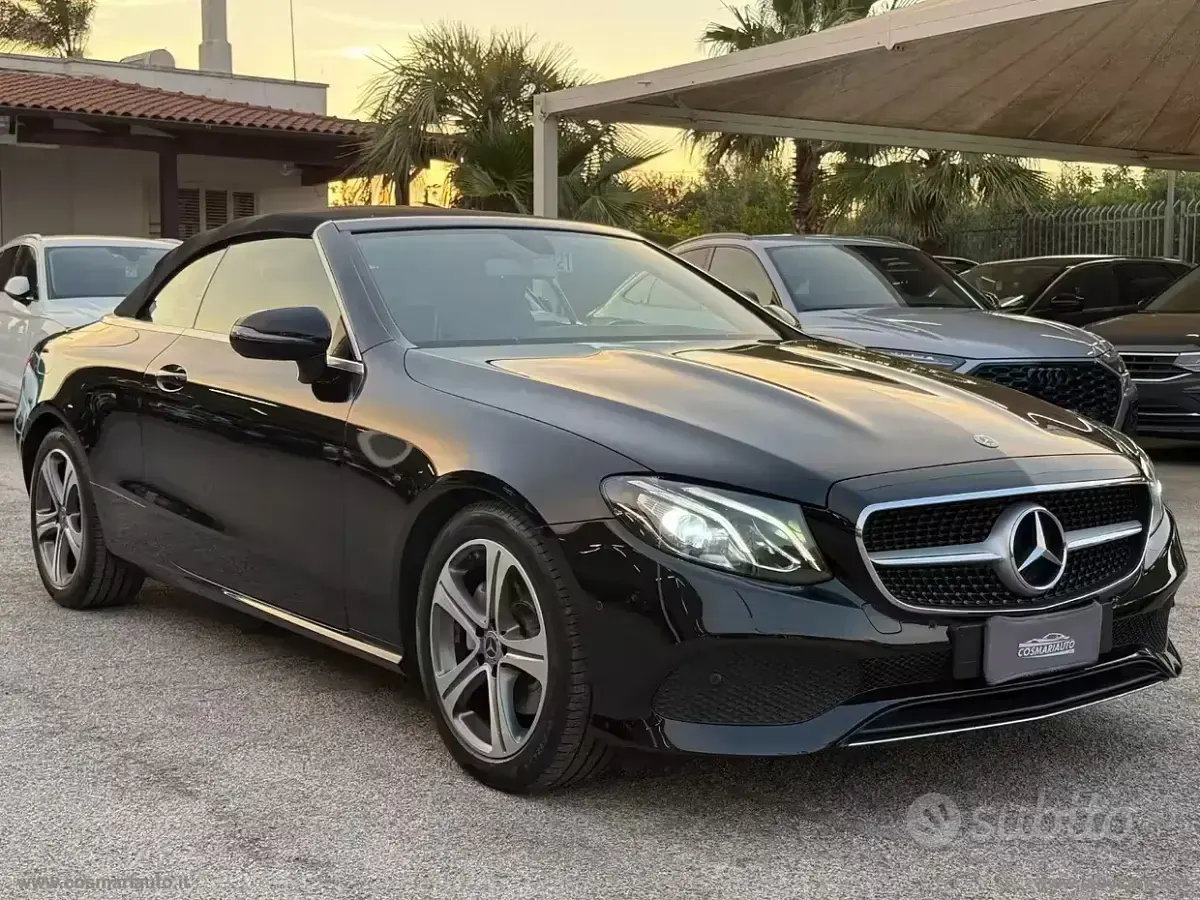 Usata Mercedes E220 194 CV (142 kW) 2019 Nero Cabrio