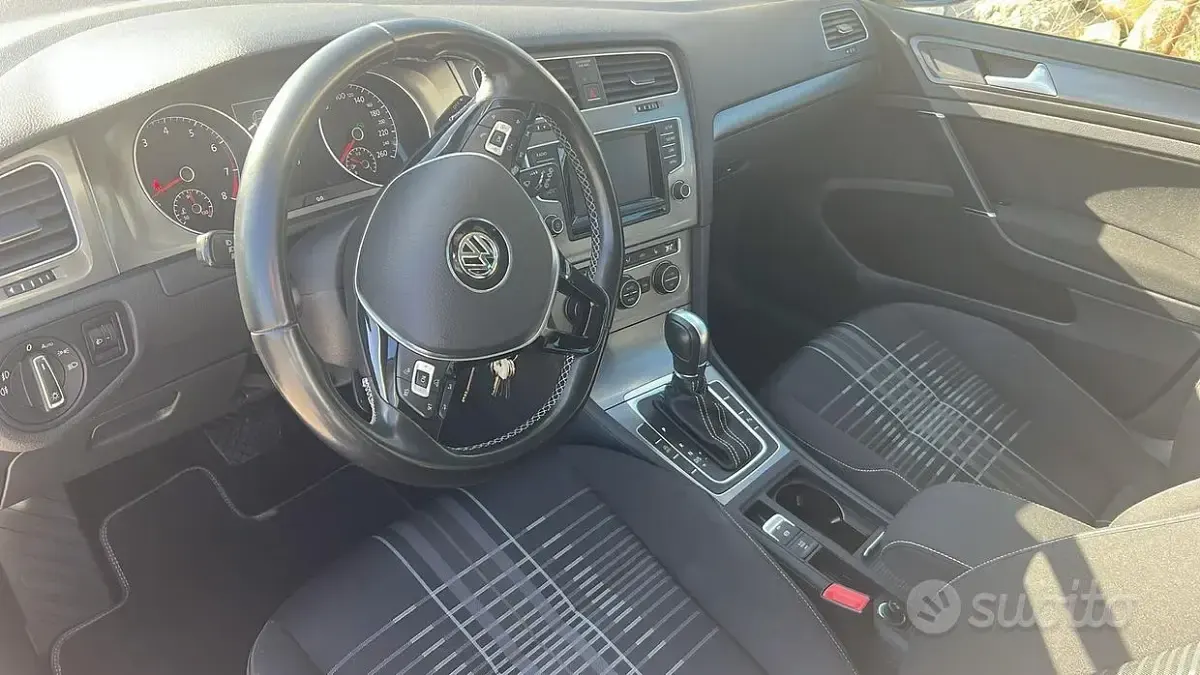Usata VW Golf VII 105 CV (77 kW) 2016 Bianco Berlina