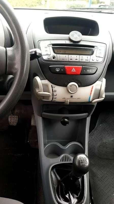 Usata Peugeot 107 68 CV (50 kW) 2006 Blu/azzurro Utilitaria