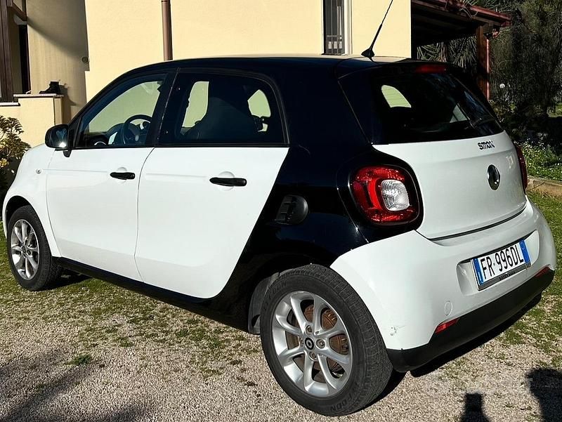 Usata Smart ForFour Prime 71 CV (52 kW) 2018 Utilitaria