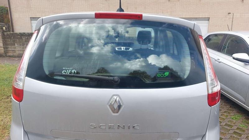 Usata Renault Scénic III 110 CV (80 kW) 2010 Monovolume