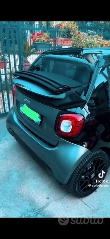 Usata 2019 Smart ForTwo Cabrio Cabrio | 16.500 € (Ottimo prezzo) - Immagine 1/4