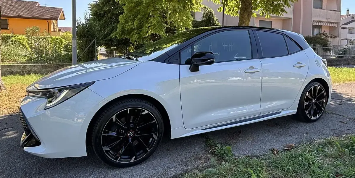 Usata Toyota Corolla Sport 177 CV (130 kW) 2022 Bianco Berlina