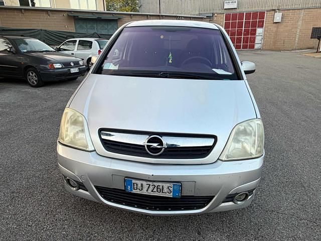 Usata Opel Meriva Cosmo 75 CV (55 kW) 2007 Grigio Monovolume