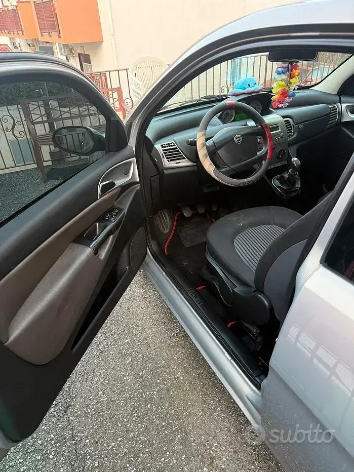 Usata Lancia Ypsilon 60 CV (44 kW) 2008 Utilitaria