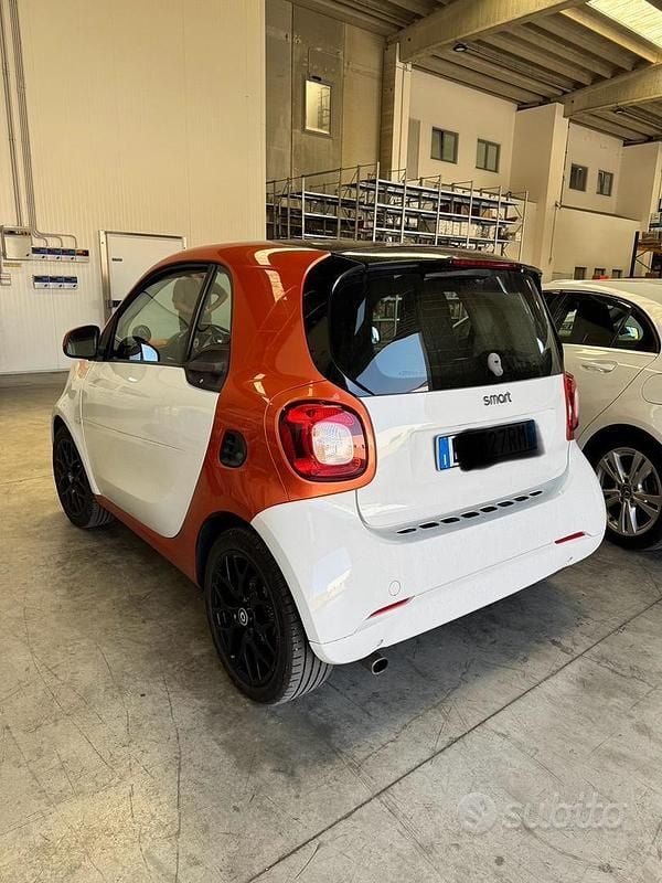Usata Smart ForTwo Coupé 71 CV (52 kW) 2015 Utilitaria