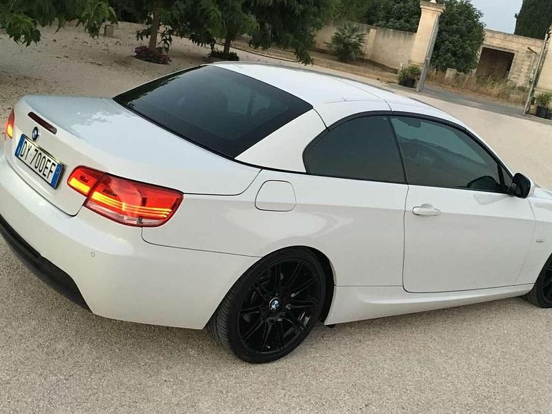 Usata BMW 320 Cabriolet M Sport 177 CV (130 kW) 2009 Cabrio
