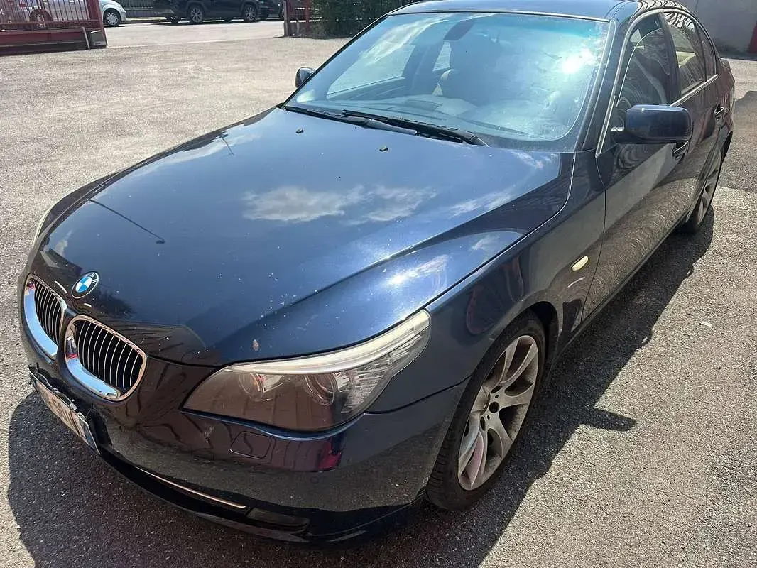 Usata BMW 530 235 CV (172 kW) 2009 Blu/azzurro Berlina