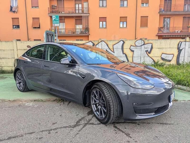 Usata Tesla Model 3 152 kW (208 CV) 2021 Argento Berlina