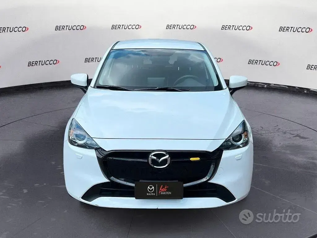 Usata Mazda 2 Center-Line 75 CV (55 kW) 2024 Bianco Utilitaria