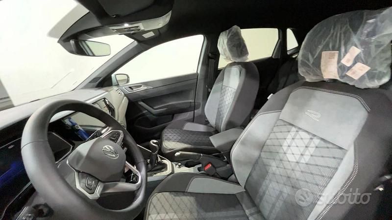 Nuova VW Polo R-line 95 CV (69 kW) 2025 Nero Berlina
