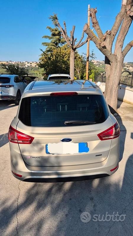 Begagnad Ford B-MAX Titanium 95 HK (69 kW) 2012 Gul Minibuss