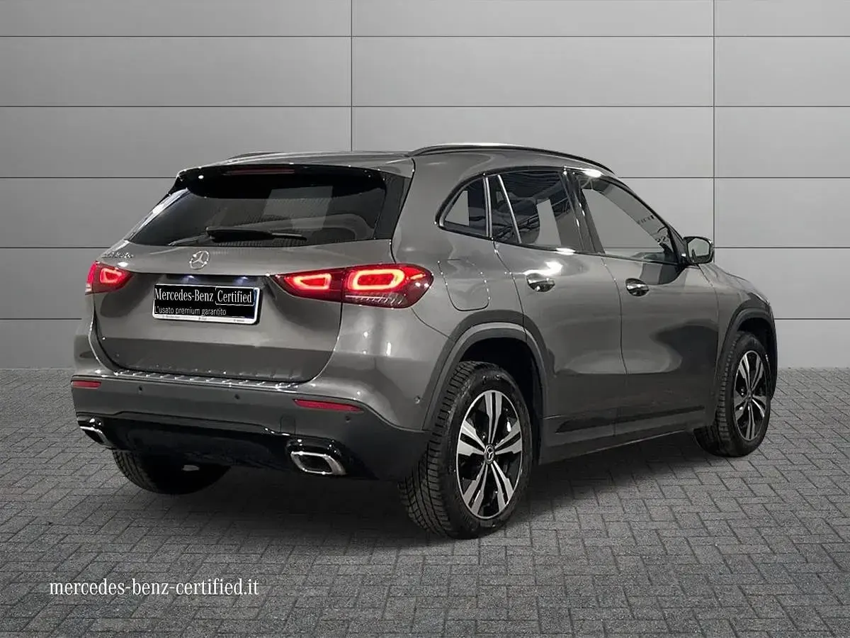Usata Mercedes GLA250 Sport 160 CV (117 kW) 2020 Bianco SUV