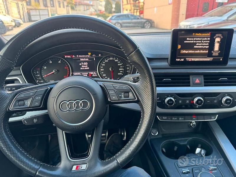 Usata Audi A4 Business 218 CV (160 kW) 2017 Grigio Station wagon