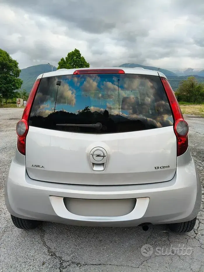 Usata Opel Agila 86 CV (63 kW) 2008 Grigio Utilitaria