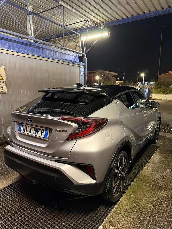 Usata Toyota C-HR Lounge 122 CV (89 kW) 2018 SUV