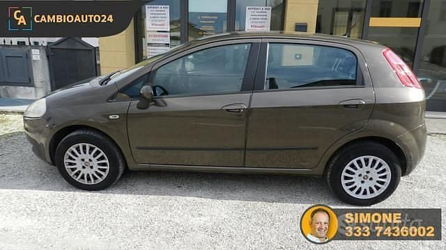 Usata Fiat Punto Active 80 CV (58 kW) 2009 Marrone Utilitaria