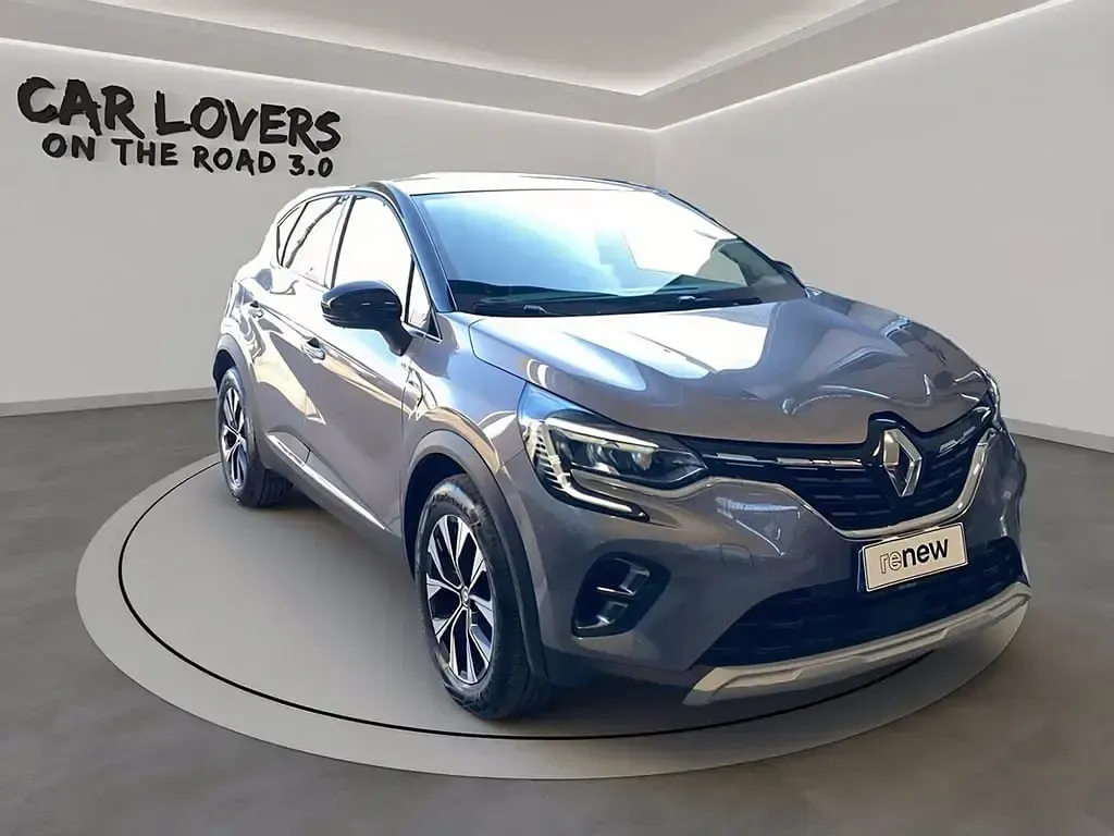 Usata Renault Captur Techno 101 CV (74 kW) 2023 Grigio chiaro SUV