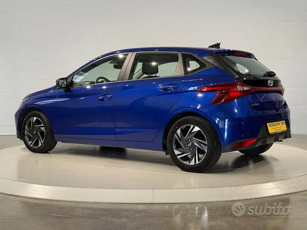 Usata Hyundai i20 84 CV (61 kW) 2023 Blu Utilitaria