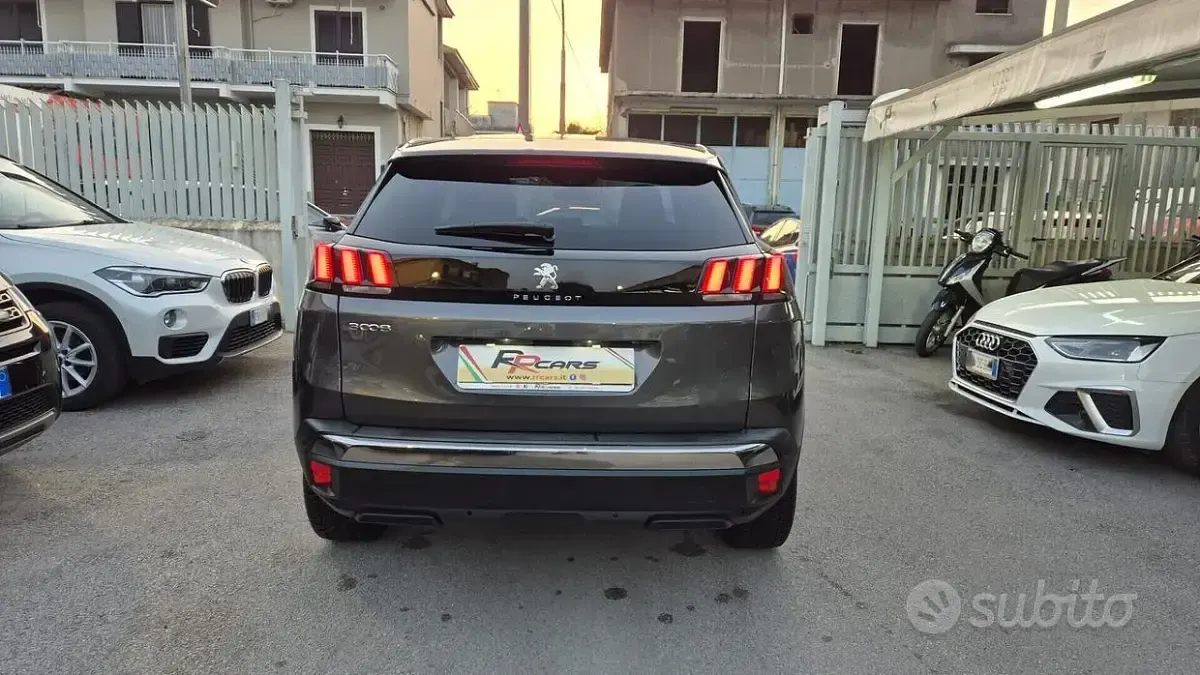 Usata Peugeot 3008 Allure 131 CV (96 kW) 2023 Grigio SUV