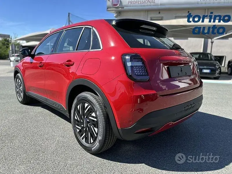 Nuova Fiat 600 2026 Rosso SUV