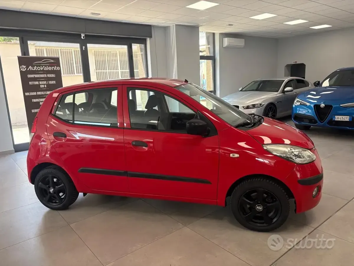 Usata Hyundai i10 Style 67 CV (49 kW) 2010 Rosso Utilitaria